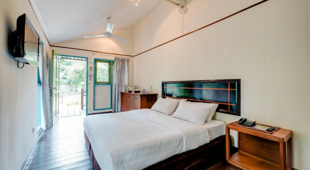 Nirwana Beach Club
