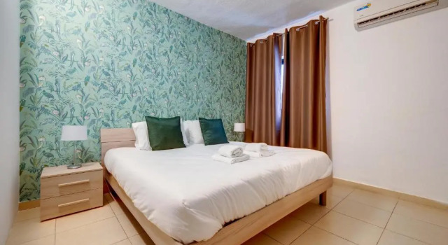 Sliema Tigne Suites, Rezervasyon Apart Otel Sliema Malta, Sliema Ferries yakınında