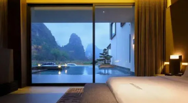 Люкс с 2 комнатами с видом на внутренний двор Four Seasons Yunqi Resort (Yangshuo Yulonghe Eternal Love Branch)