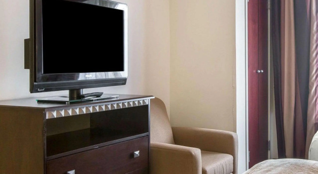 Четырёхместный люкс Comfort Suites Atlanta Airport