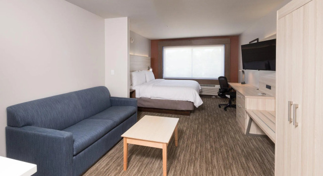 Двухместный люкс Holiday Inn Express & Suites - Portage by IHG