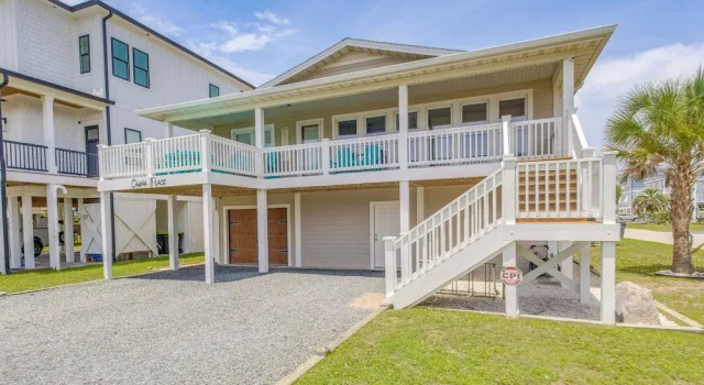 Coastal Home: Walk to Holden Beach!, Забронировать Дом для отпуска Холден-Бич Северная Каролина
