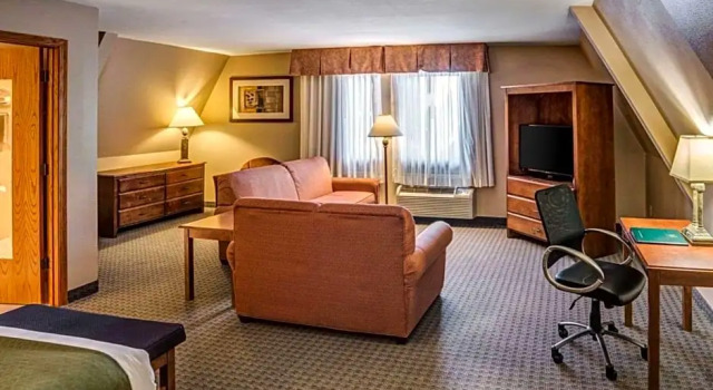 Двухместный люкс с видом на озеро Quality Inn Ashland - Lake Superior