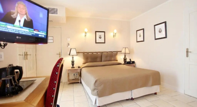 Четырёхместный номер Standard Hotel Albe Bastille