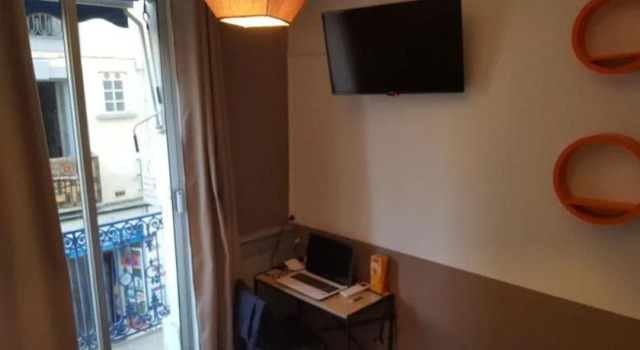 Hôtel Confort, Забронировать Отель Безье Hérault, рядом с Амфитеатр Arenes de Beziers