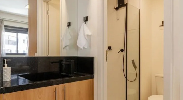 Студия Studio com Varanda ao Lado do Metr em Pinheiros