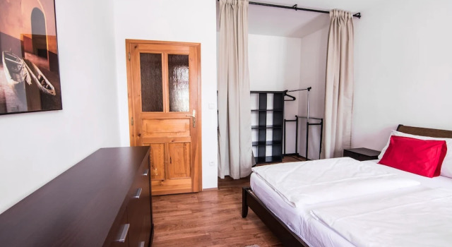 Люкс с 2 комнатами с балконом Tylova Apartments