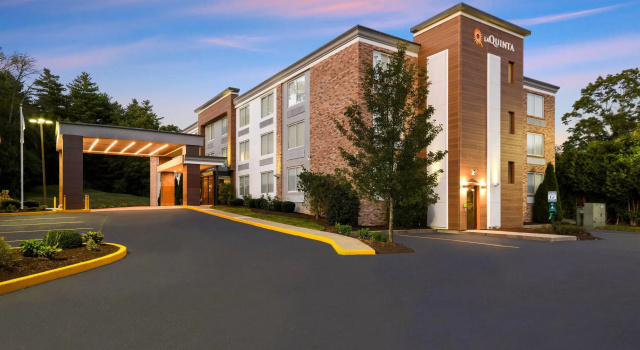 La Quinta by Wyndham Sturbridge, Buchen Sie Hotel Sturbridge Massachusetts