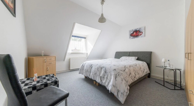 Private Apartment Weinstrasse, Забронировать Апартаменты/квартира Апартаменты Ганновера, рядом с Театр "Коммедиа Футура" на заводе "Айсфабрик", Апартаменты/квартира