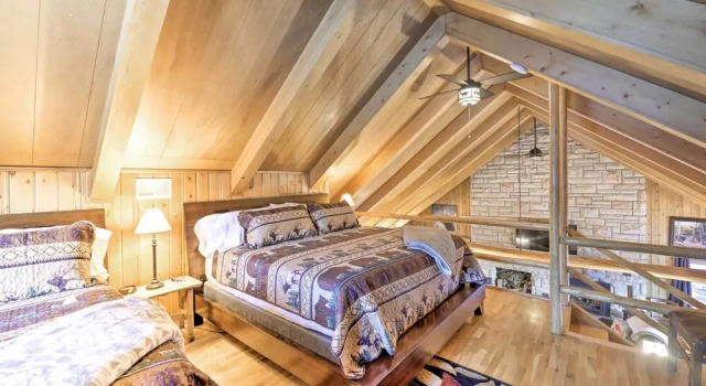 Коттедж Centennial Cabin w/ Hot Tub, Sauna & Pool Table!