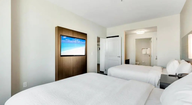 Четырёхместный люкс c 1 комнатой с видом на город Residence Inn by Marriott Corpus Christi Downtown