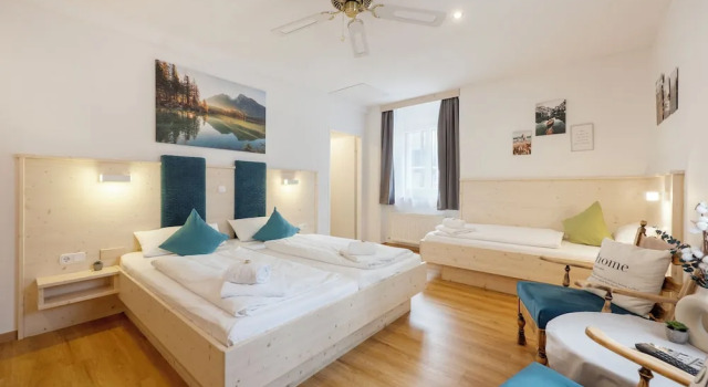 Четырёхместный номер Standard Hotel Gisela