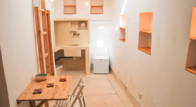 White Riad Apartment, Забронировать Апартаменты/квартира Отели Марракеш-Тенсифт-Эль-Хауз с парковкой, Парковка