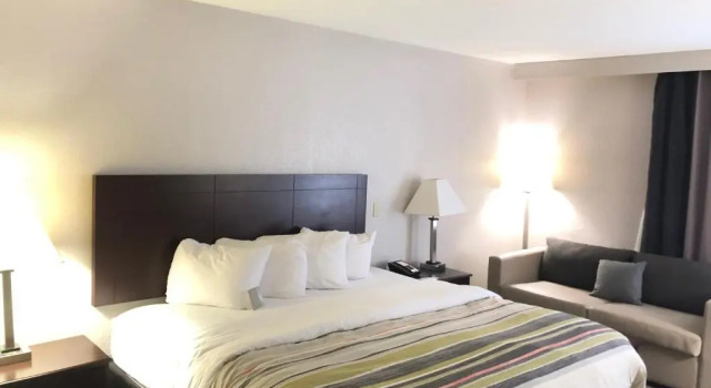 Номер Standard Country Inn & Suites by Radisson, Greenville, NC
