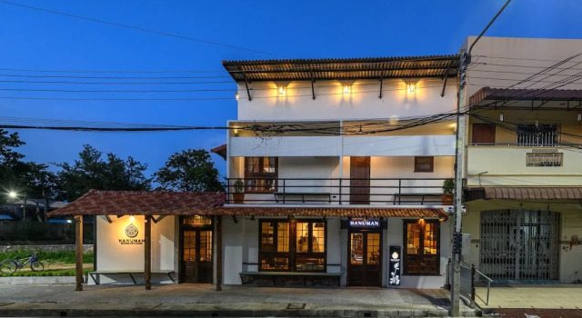 Hanuman Boutique Stay &Eatery, Забронировать Бутик-отель Отели Хатъяй с завтраком, рядом с Автостанция Хат Яй, Завтраки