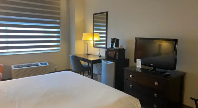 Номер Standard Hotel Marguerite South Anaheim - Garden Grove, Trademark Collection by Wyndham