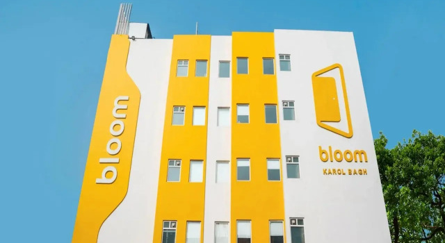 Bloom Hotel - Karol Bagh, Забронировать Отель Карол-Бах Нью-Дели