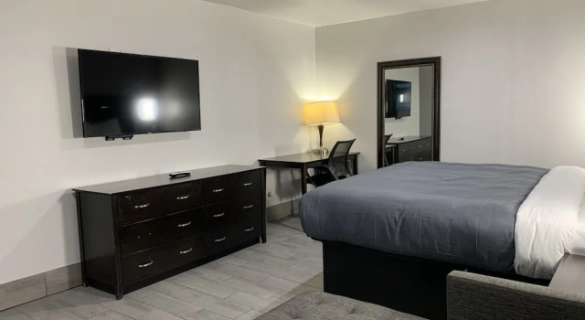 Двухместный семейный люкс Days Inn by Wyndham Sulphur Springs