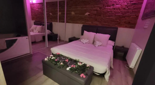 Cocoon'Inn Daurade, Забронировать Отель Отели Тулузы с парковкой, рядом с Le Pont Neuf, Парковка