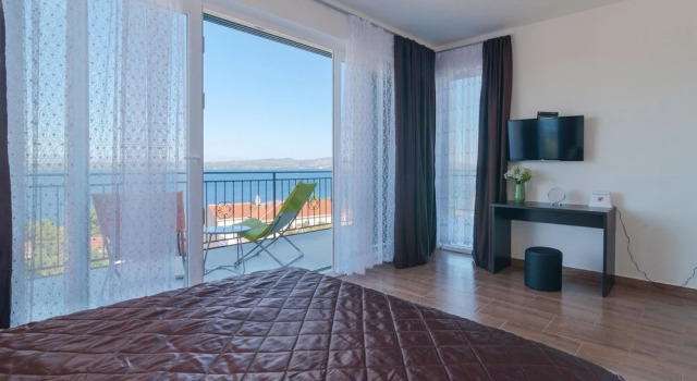 Nice Home in Stomorska With 4 Bedrooms, Wifi and Outdoor Swimming Pool