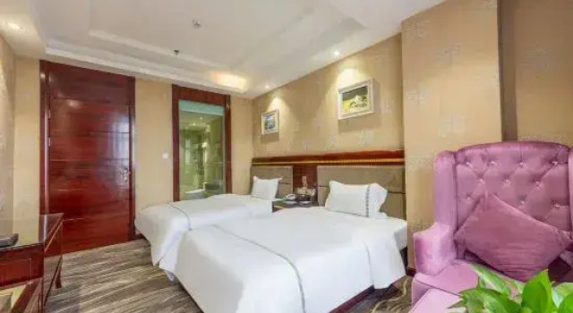 Люкс Deluxe Huazhou Huyanwan Chain Hotel Shangjie Branch