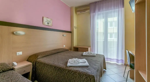 Трёхместный номер Hotel Rubens