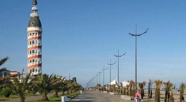 Апартаменты Batumi, 3-h komnatnaja