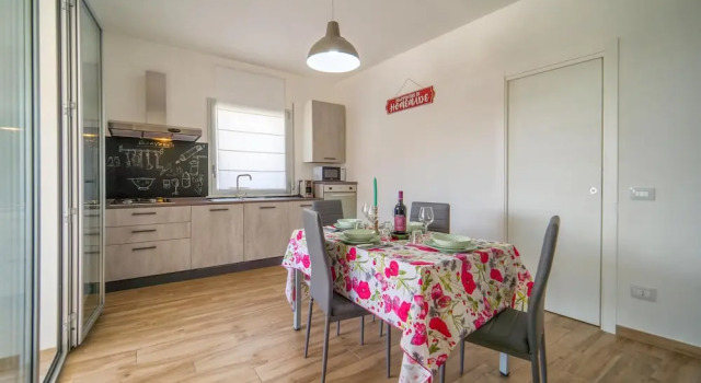 Awesome Apartment in Sambuca di Sicilia With 3 Bedrooms and Wifi, Book Apartment Hotels in Sicily with Parking, Parking