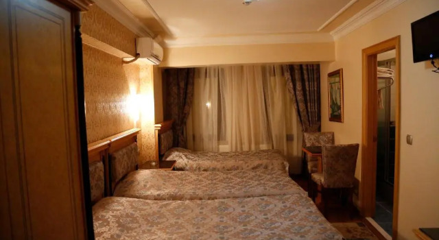 Трёхместный номер Standard GRAND HiSAR HOTEL