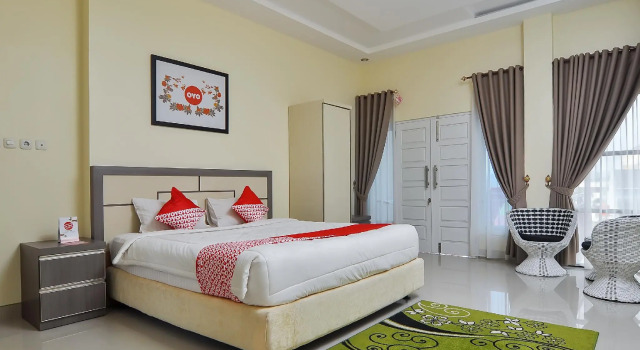 Номер Deluxe OYO 838 Sanjaya Homestay Syariah