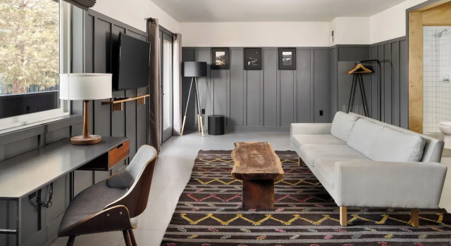 Двухместный люкс The Coachman Hotel