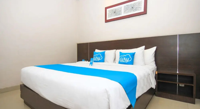 巴厘岛登巴萨艾里萨努尔新路伍拉赖402号酒店(Airy Sanur Bypass Ngurah Rai 402 Bali), Rezervovat Hotel Hotely v Bali s bazénem, Bazén