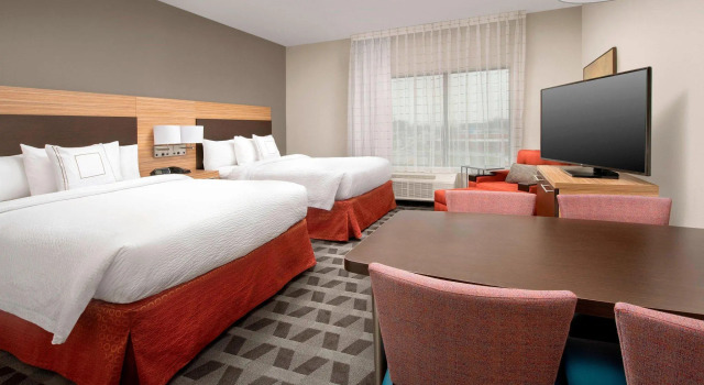 Четырёхместная студия TownePlace Suites by Marriott College Park