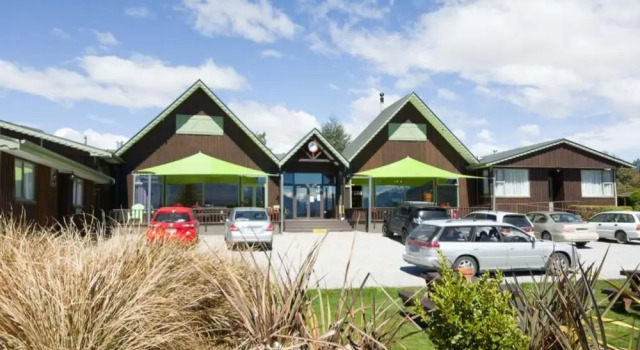 Трёхместный номер Standard Haka House Wanaka