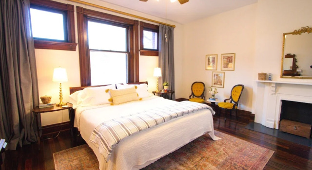 Люкс Classic Louisville Bourbon Inn