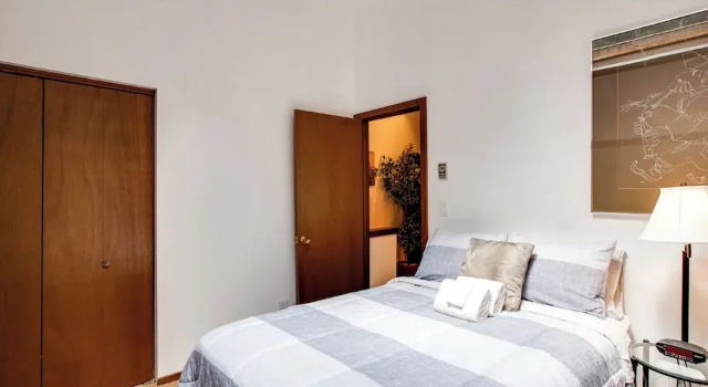 Snowater Condo Story Condo With Wifi- Sleeps 4 - Beautifully Decorated, Buchen Sie Ferienwohnung Apartments in Glacier, Ferienwohnung