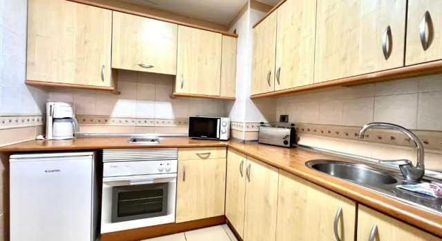 T1Standard Apartment with Wifi, AC and pool, well connected in the South of Tenerife, Забронировать Апартаменты/квартира Отели Сан-Мигель-де-Абона с парковкой, рядом с Playa Amarilla, Парковка