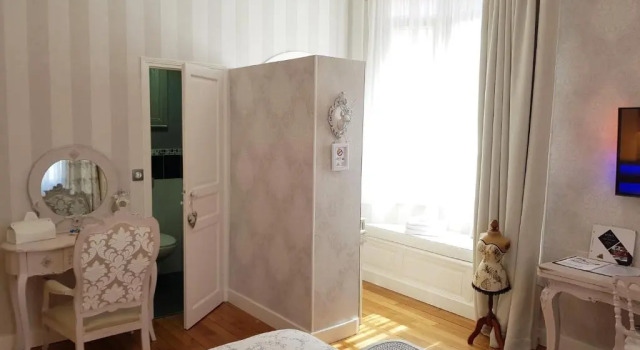 La Porte De Bretagne, Забронировать Отель Отели Соммы с парковкой, Парковка