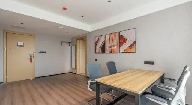 Люкс Business Junyi Chain Hotel (Cixi Guanfu Highway Affiliated Hai Branch)