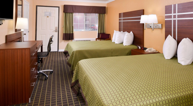 Четырёхместный номер Standard Americas Best Value Inn - Azusa/Pasadena