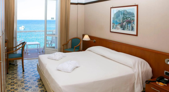 Pietra di Luna Hotel