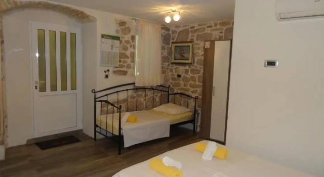 Семейная студия Apartments Nikolla
