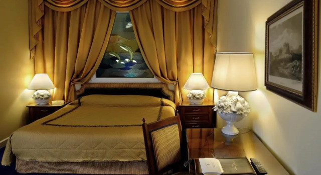 Двухместный номер Internal Royal Olympic Hotel