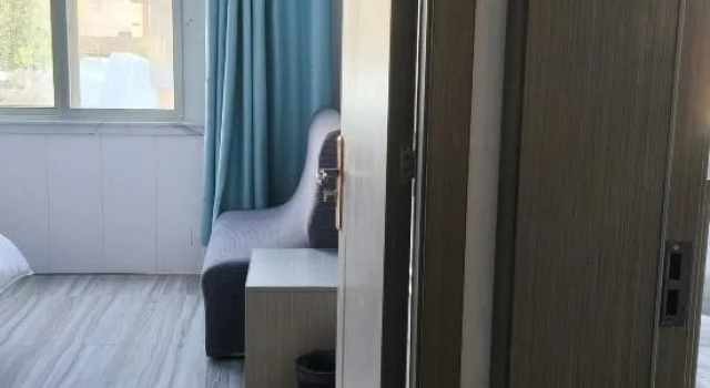 Люкс Luding Moxi Guzhen Yunshuiju Homestay
