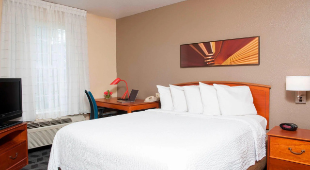 Двухместный люкс с 2 комнатами TownePlace Suites by Marriott Indianapolis - Keystone