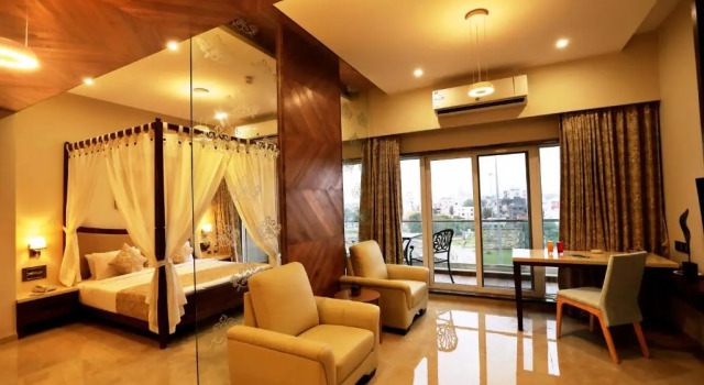 Suite Vits Devbhumi Hotel