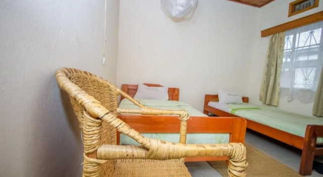 Sabinyo Guest House, Reservar Casa de hóspedes Hotéis no centro de Kisoro, hotéis no centro de Kisoro