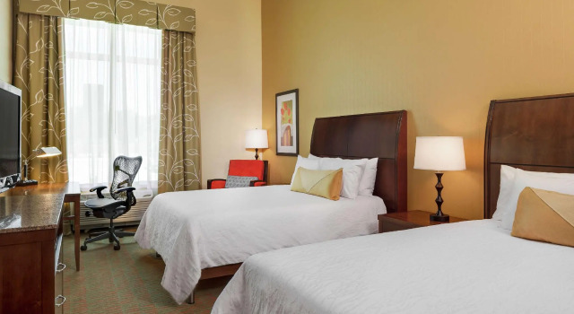 Четырёхместный номер Standard Hilton Garden Inn Manhattan Kansas