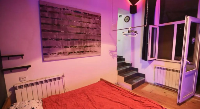 Студия с балконом Arts Studio next to Heart of Yerevan