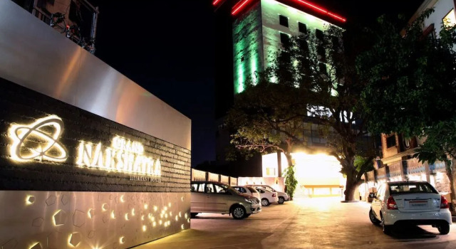 NAKSHATRA, Boek Hotel Hotels in Anand met ontbijt, Ontbijt